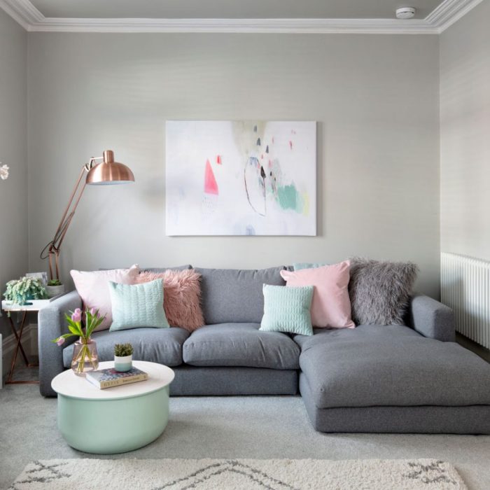 How to decorate living room with grey couch