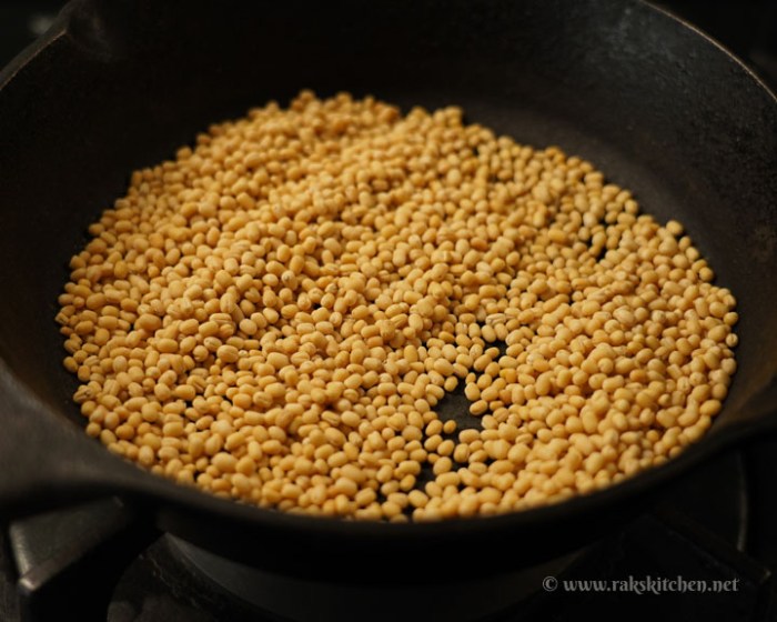 How to cook urad dal in bengali style